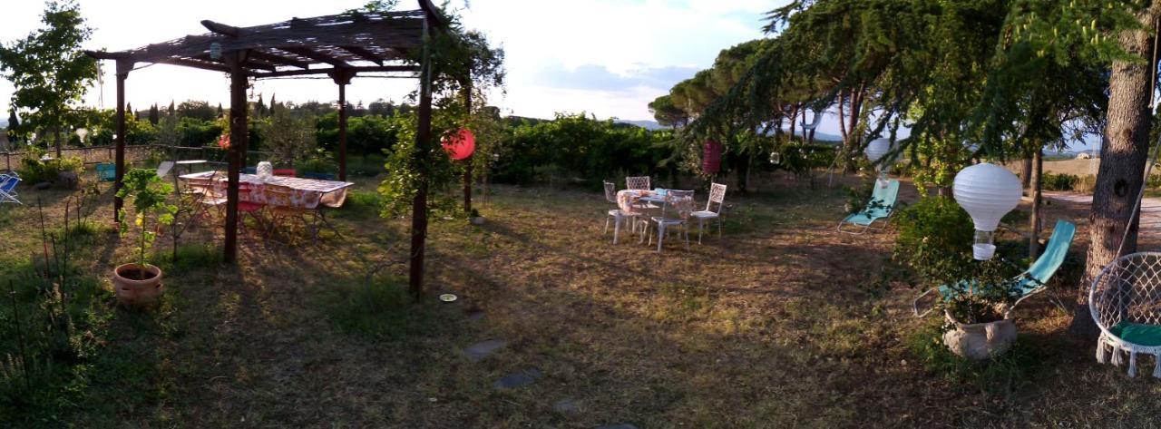 B&B La Gallinella Rossa Baschi Luaran gambar